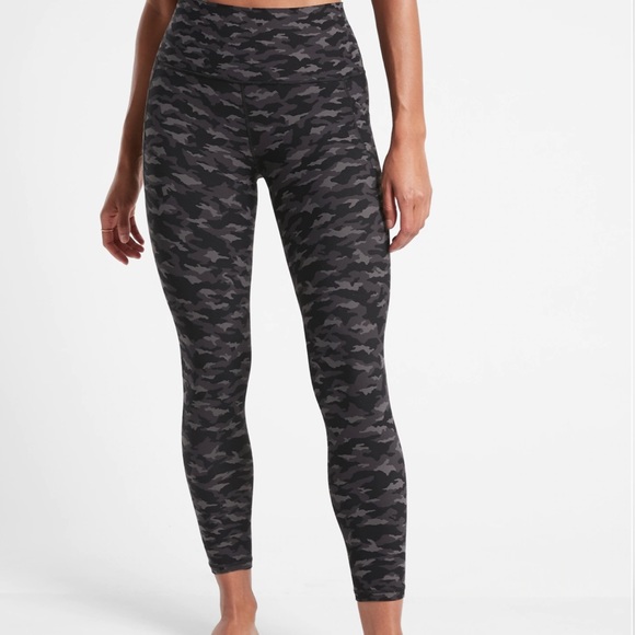 Athleta Stash Pocket Leggings 7/8 length - Picture 5 of 5